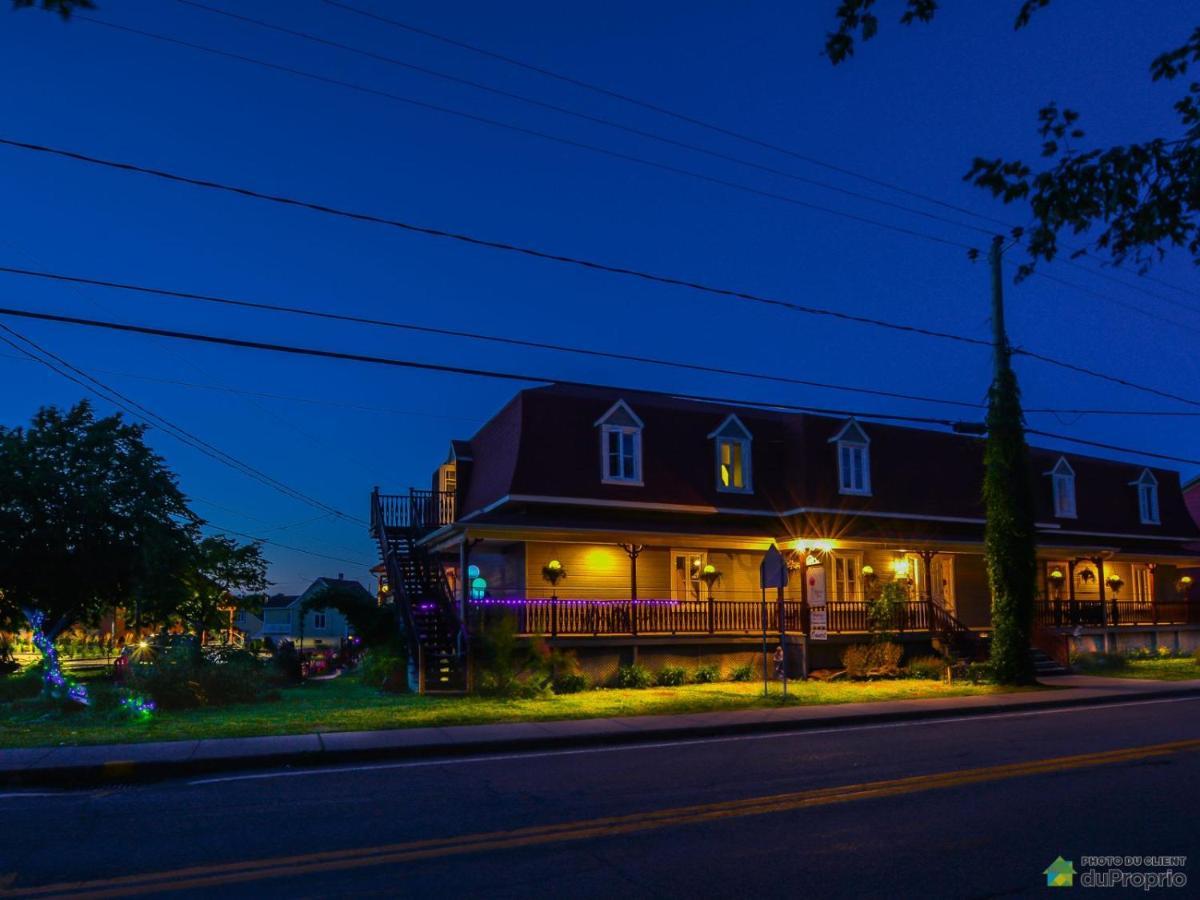 Auberge Akamaraska คามูราสกา ภายนอก รูปภาพ